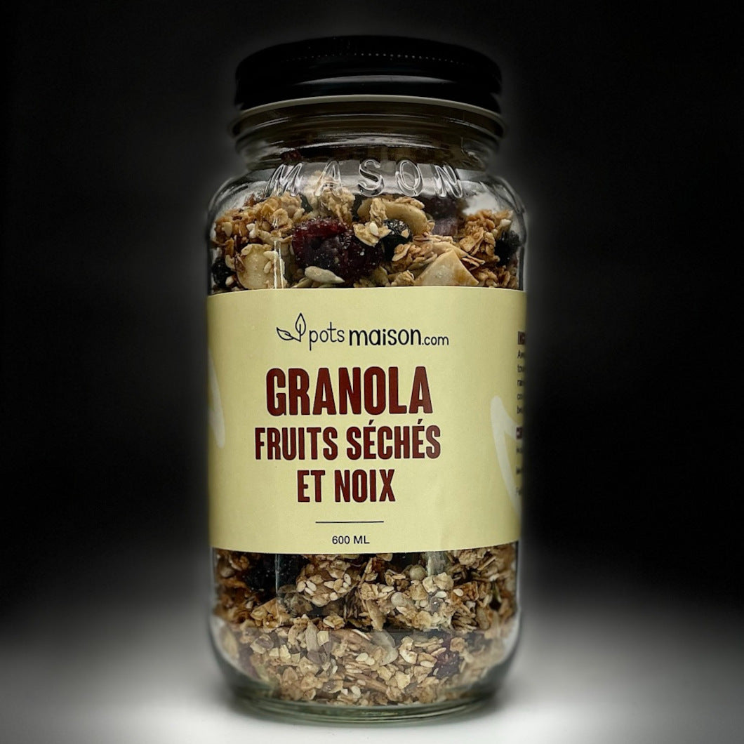 Dried fruit and nut granola