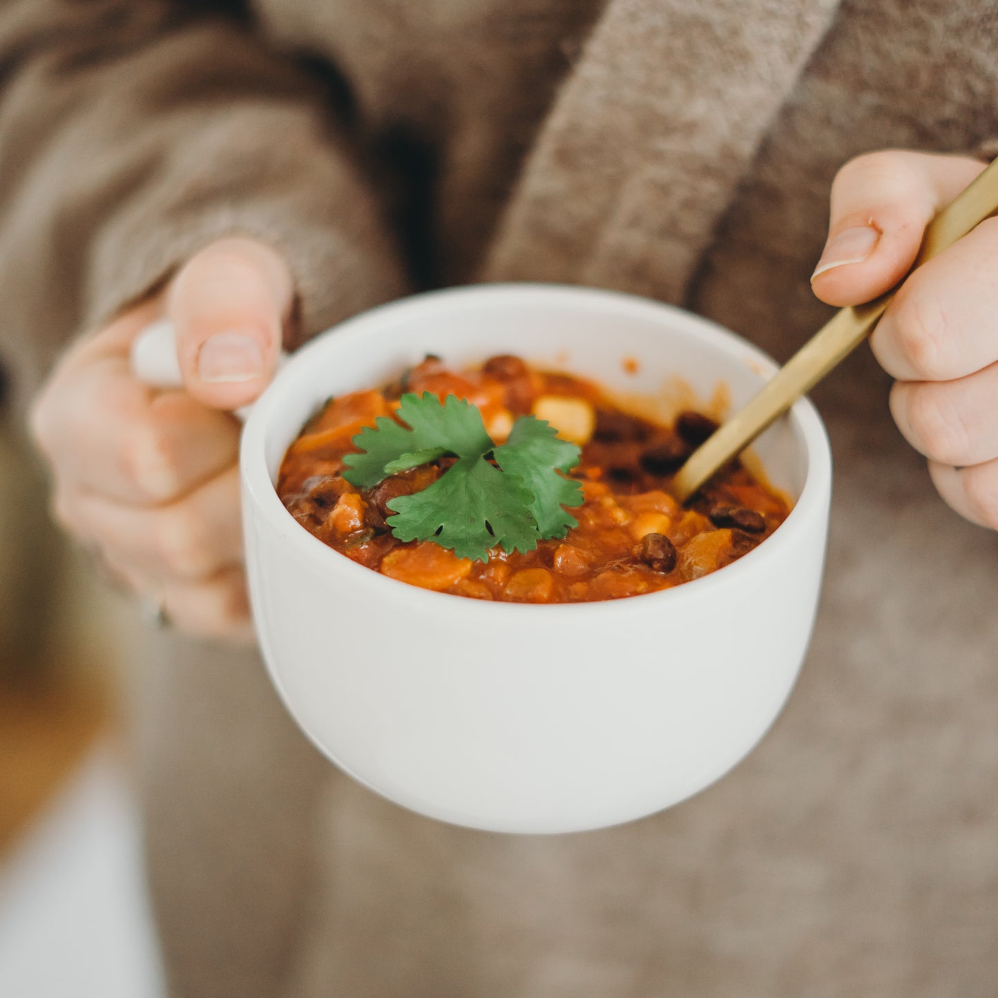 Chili sin carne and cornbread