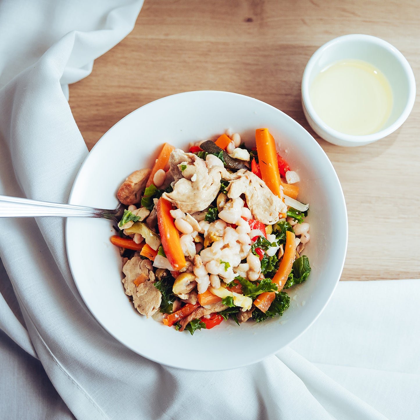Frijoles au seitan et légumes marinés